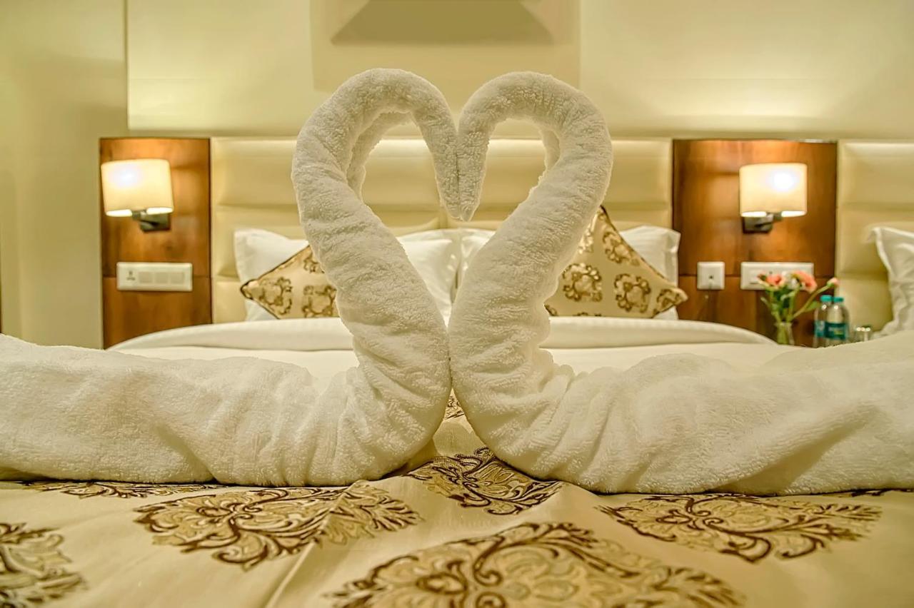 Allāhābād Junction Hotel Hira Inn-10Mins From Railway Station & Bus Station מראה חיצוני תמונה