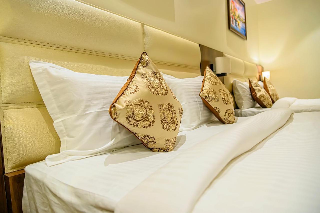 Allāhābād Junction Hotel Hira Inn-10Mins From Railway Station & Bus Station מראה חיצוני תמונה
