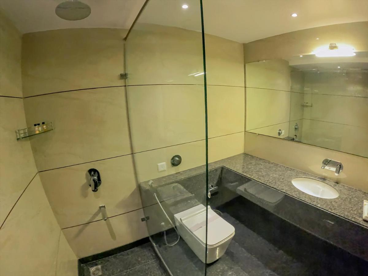 Allāhābād Junction Hotel Hira Inn-10Mins From Railway Station & Bus Station מראה חיצוני תמונה