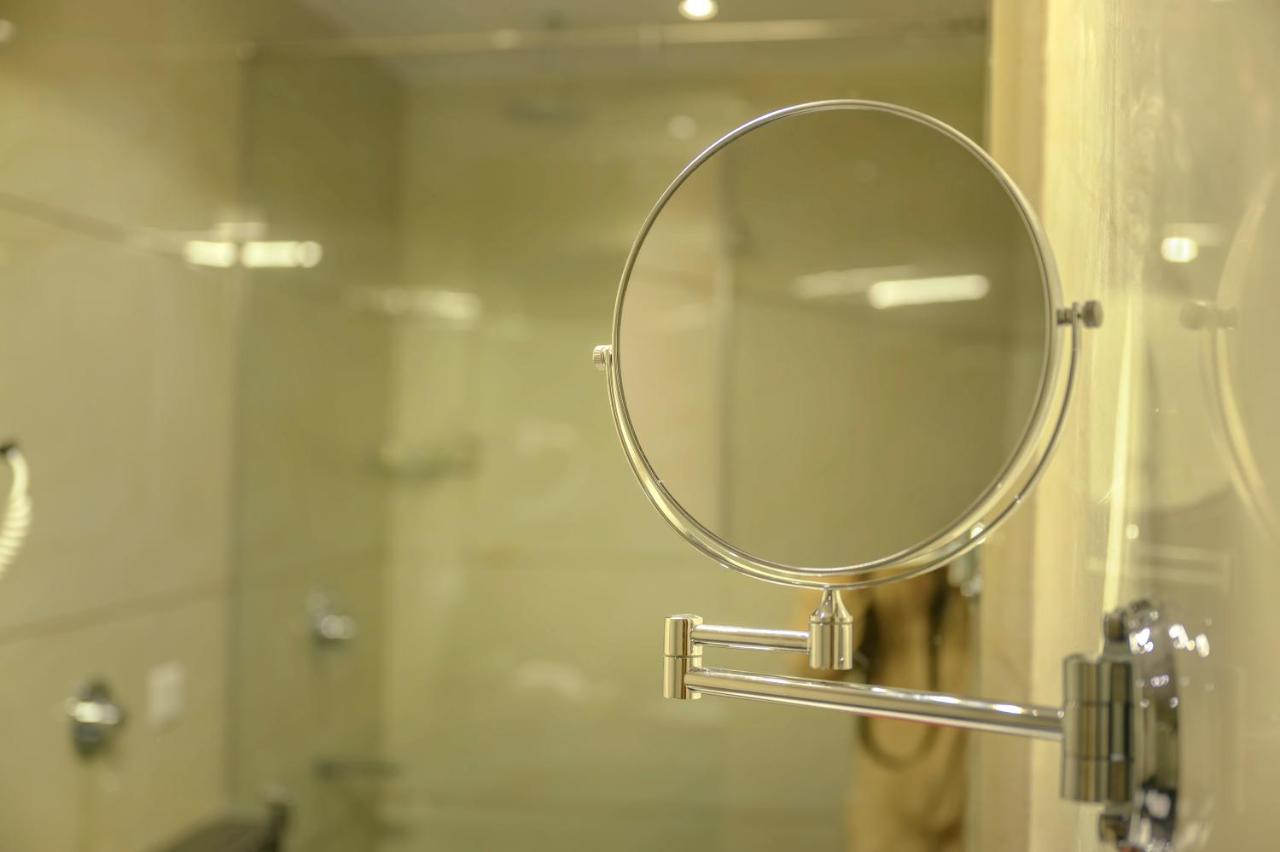 Allāhābād Junction Hotel Hira Inn-10Mins From Railway Station & Bus Station מראה חיצוני תמונה