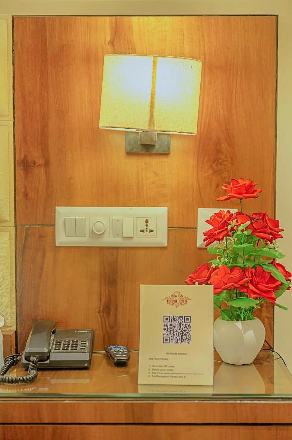 Allāhābād Junction Hotel Hira Inn-10Mins From Railway Station & Bus Station מראה חיצוני תמונה